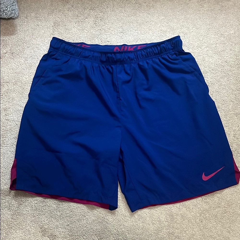 Nike Dri-Fit Blue Training Shorts with Pink Purple Swoosh Details size XL